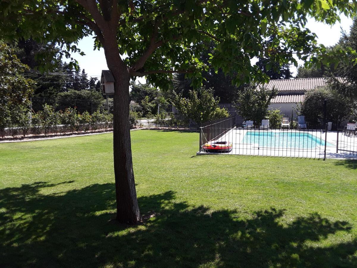 Villa La Bonbonne En Provence Travaillan Exterior foto
